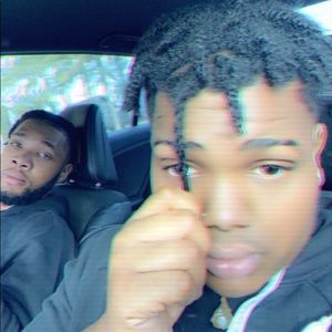 Meet your Posher, Derek